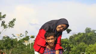 Romantis bangat!!! Jgn baper ya,,,greget yg jomblo siap' ya tisu