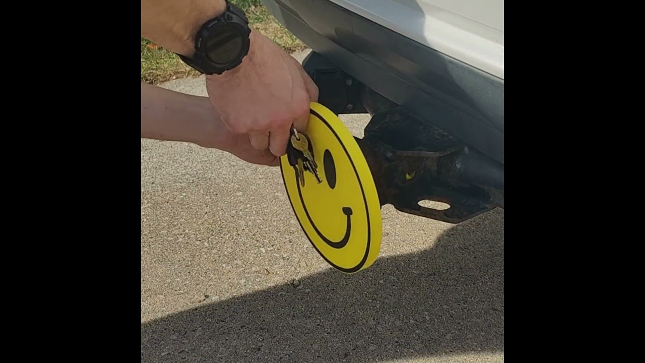 How to attach one of Joe's Custom Hitch Covers