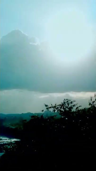 Cloud and Sun | Story Wa Sore Hari