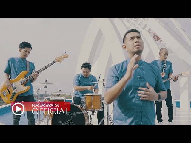 Merpati Band - Ikhlas (Official Music Video NAGASWARA) class=