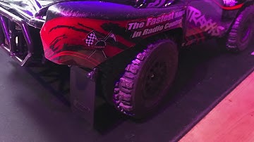 Slash 4x4 Rpm rear bumper and mud flaps (4K)