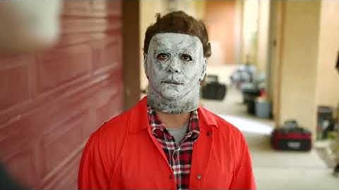 Juan vs Michael Myers | David Lopez