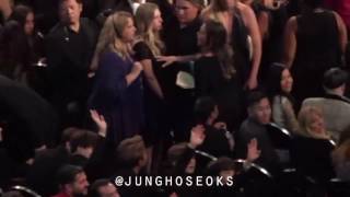 [FANCAM] BTS GREET THE FANS SCREAMING \\