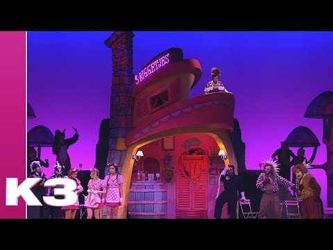 Pas toch op voor de grote boze wolf | Musical De 3 Biggetjes ?
