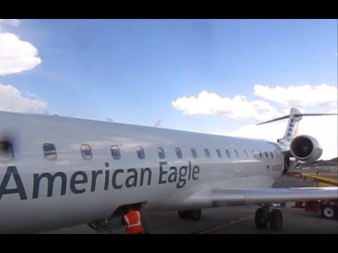 TRIP REPORT | American Eagle CRJ-700 | Medford (MFR) to Los Angeles (LAX) | MAIN CABIN EXTRA