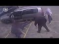 فيديو شاب من جلجولية يعتدي على اصحاب متجر في بيتح تكفا فيديو شاب من جلجولية يعتدي على اصحاب متجر في بيتح تكفا