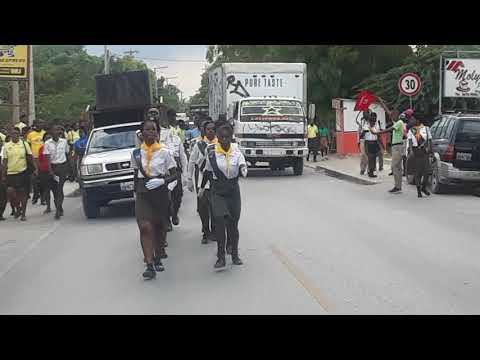 Paramilitaires des Jeunes Adventistes de Ganthier lors d'une Connexion Biblique le 18 Mai 2019