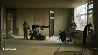 Assembly of wood-aluminium windows at school campus Dresden-Pieschen