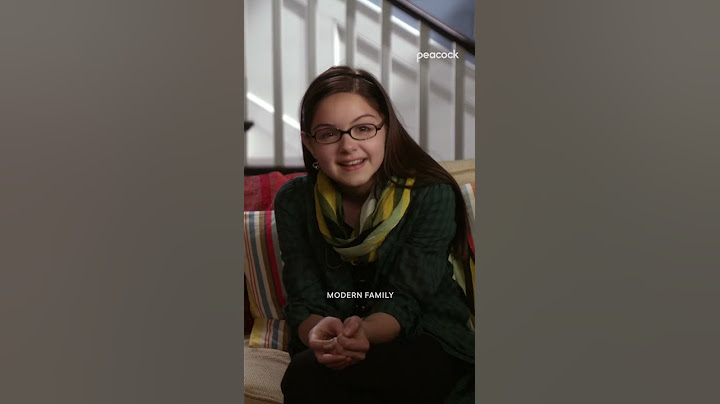 Alex and Haley show love in their own way #ModernFamily #HaleyDunphy #Shorts