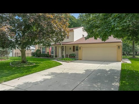 17486 Country Club Drive, Livonia, MI home video tour