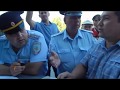 Как участник митинга на полицейского протокол составил.