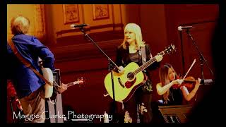 Denny Laine Nancy Wilson Band on the Run Paul McCartney tribute at Carnegie Hall 3 15  2023 w