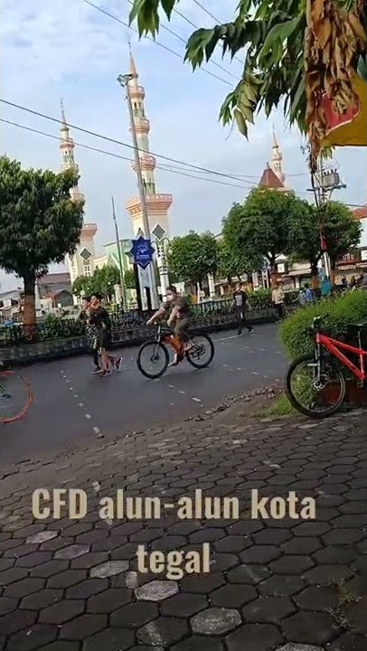 indahnya suasana minggu pagi alun-alun kota tegal ❤️