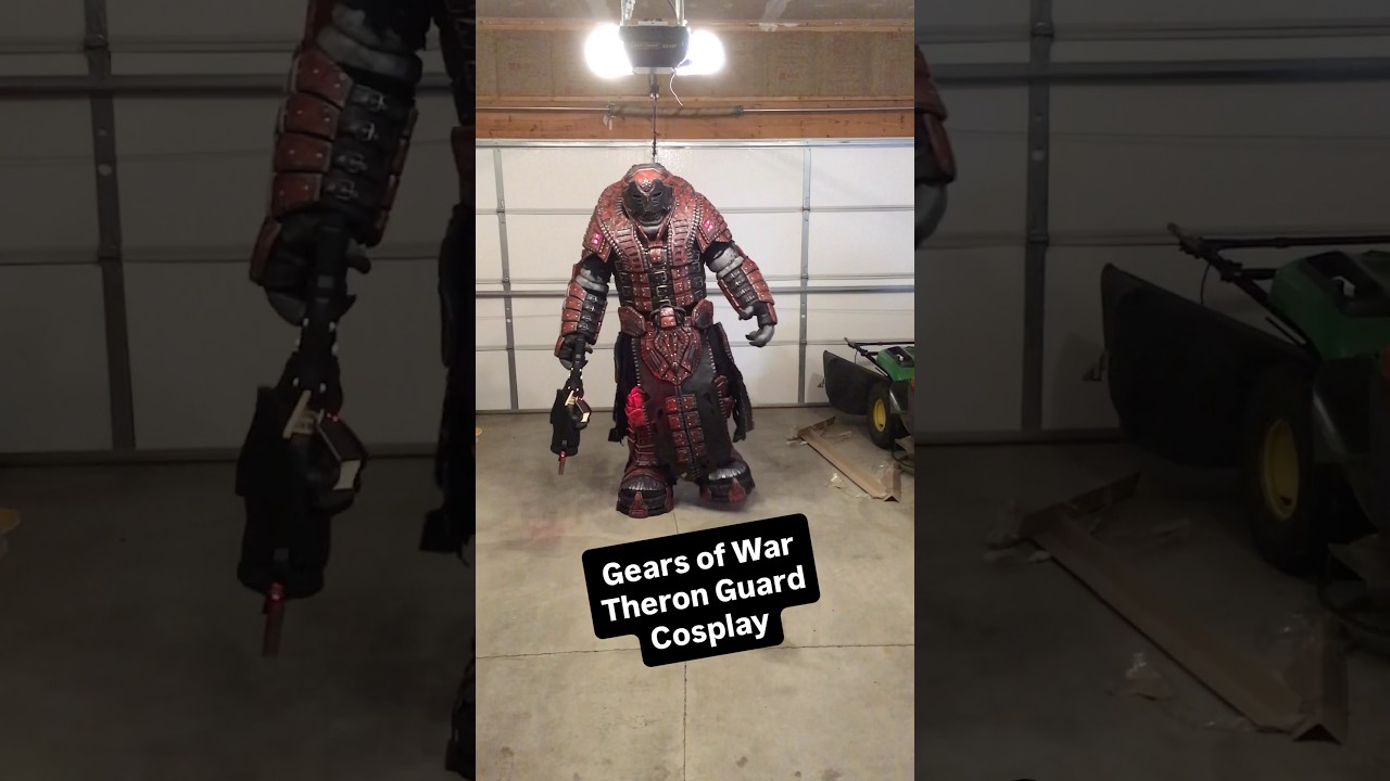 Amazing Gears of War Cosplay - Theron Guard #cosplay #halloweencostume #videogames #costume
