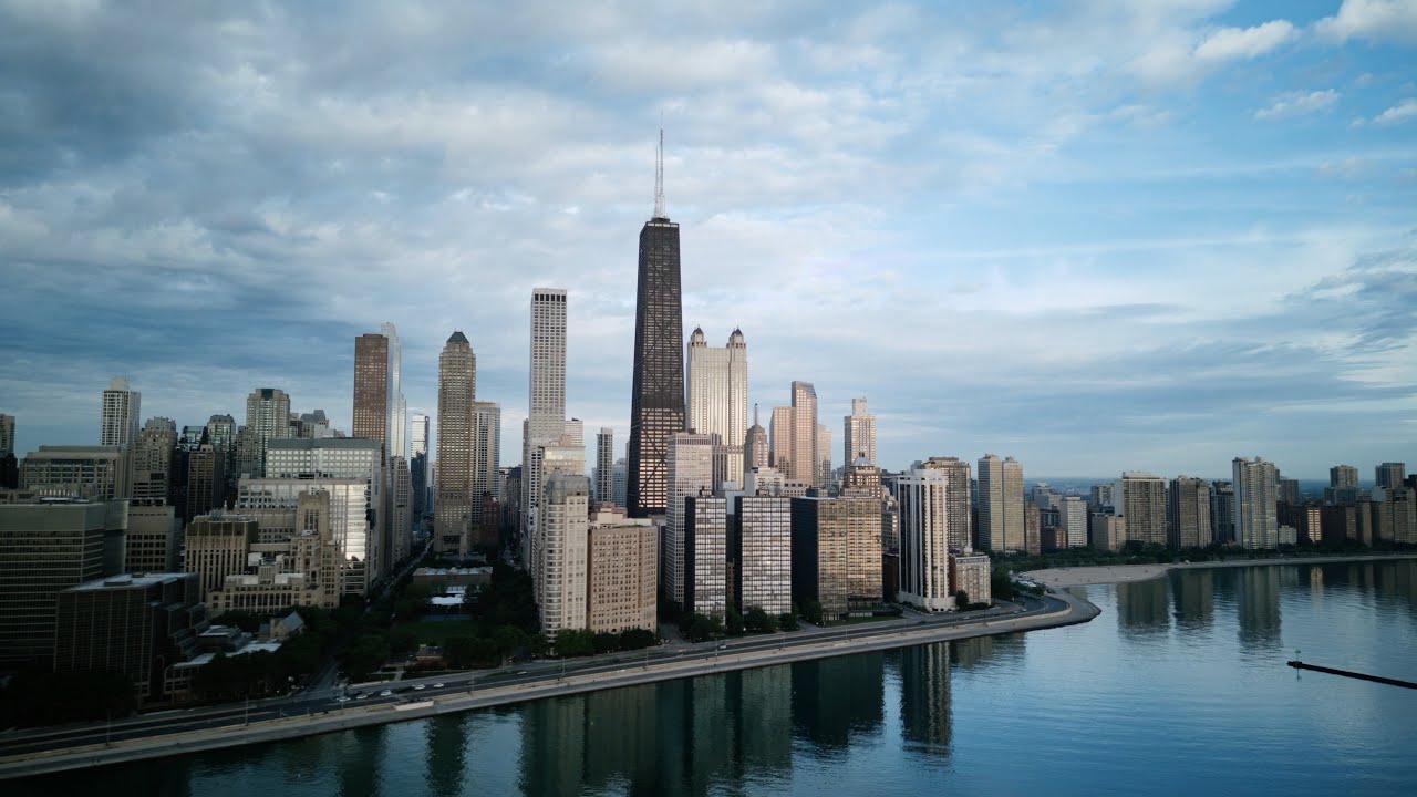 Chicago - Urban Pulse and Timeless Beauty / Video Editing Showcase