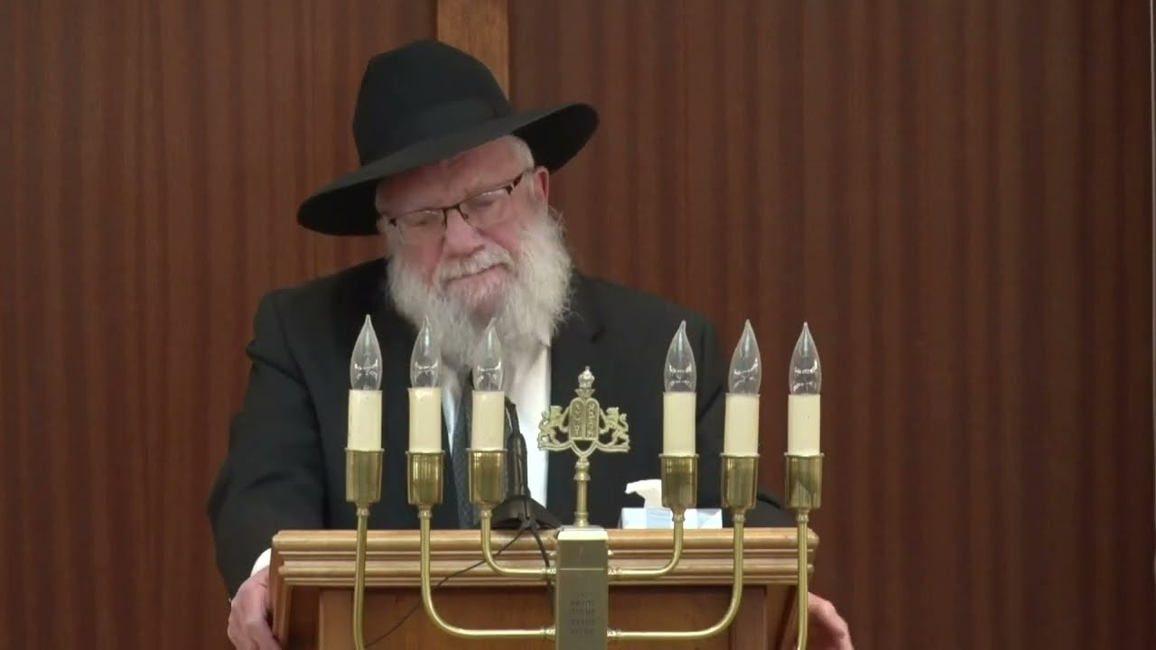 Levaya of Rav Yechiel Perr זצ״ל: Rav Moshe Brown (5 of 12)