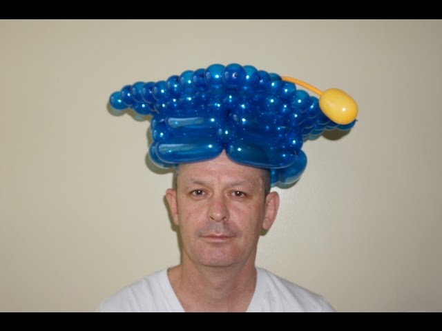 Graduation cap of balloons - YouTube