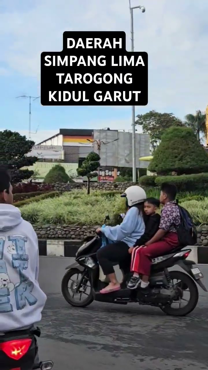 Simpang Lima Bunderan Garut