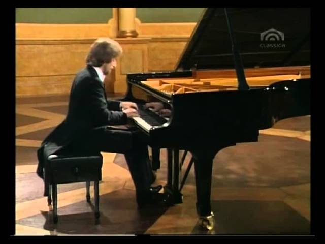 Schubert - Impromptu D.899 n°2 : Krystian Zimerman, piano