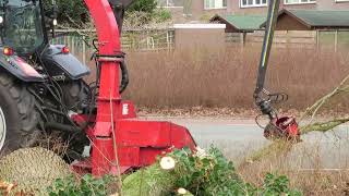 Valtra T213 Twintrac Versu Tp280 Woodchipper Mowi 3060 Crane