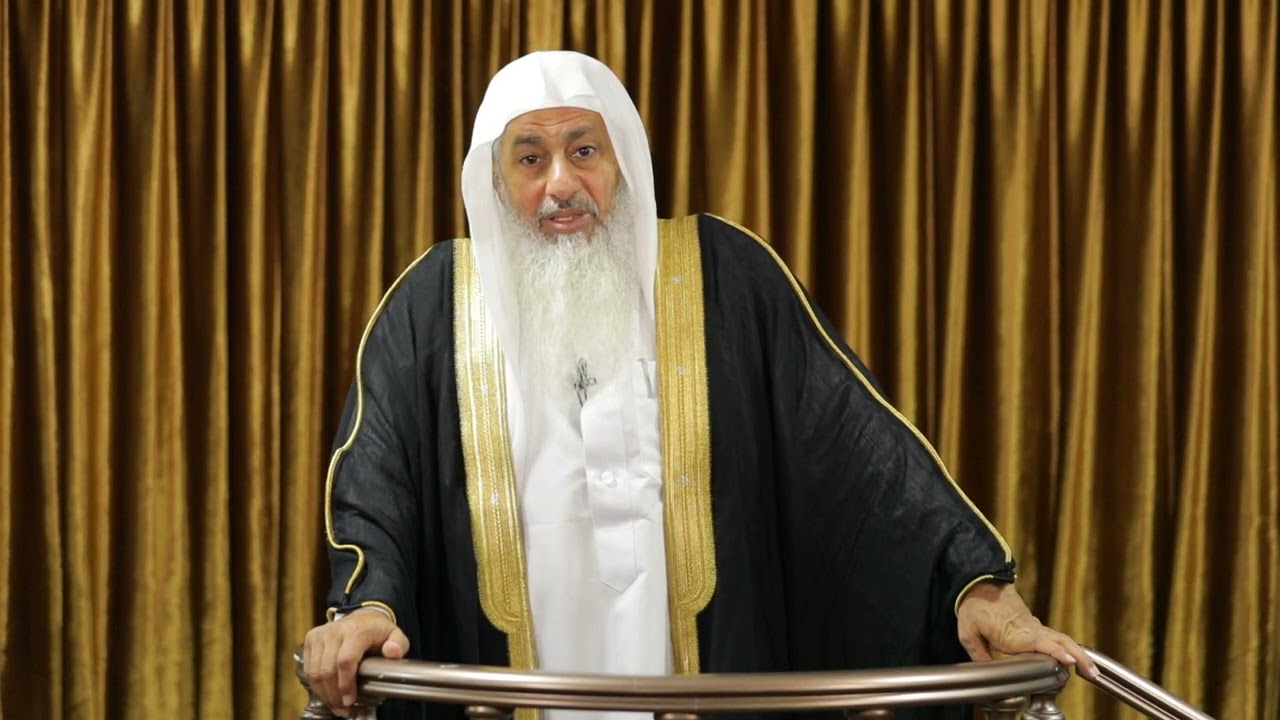 إنما يعمر مساجد الله من آمن بالله واليوم الآخر 