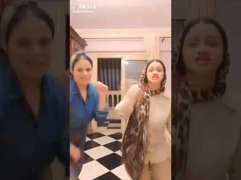 أنا سكينه وزميلي سكينه