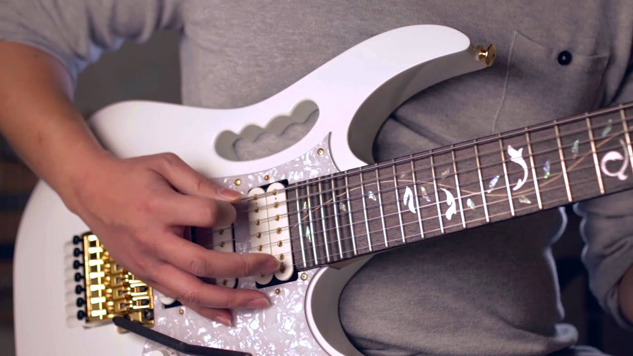 Ibanez Prestige Jem7v7 - Steve Vai 7 string - YouTube