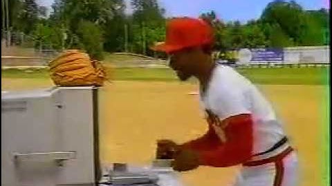 Baseball (Atari 2600 / 5200 / 7800) - Retro Video Game Commercial / Ad