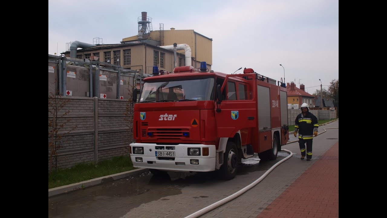 Pożar centrum handlowego!! - dojazd jednostek i akcja ratunkowa