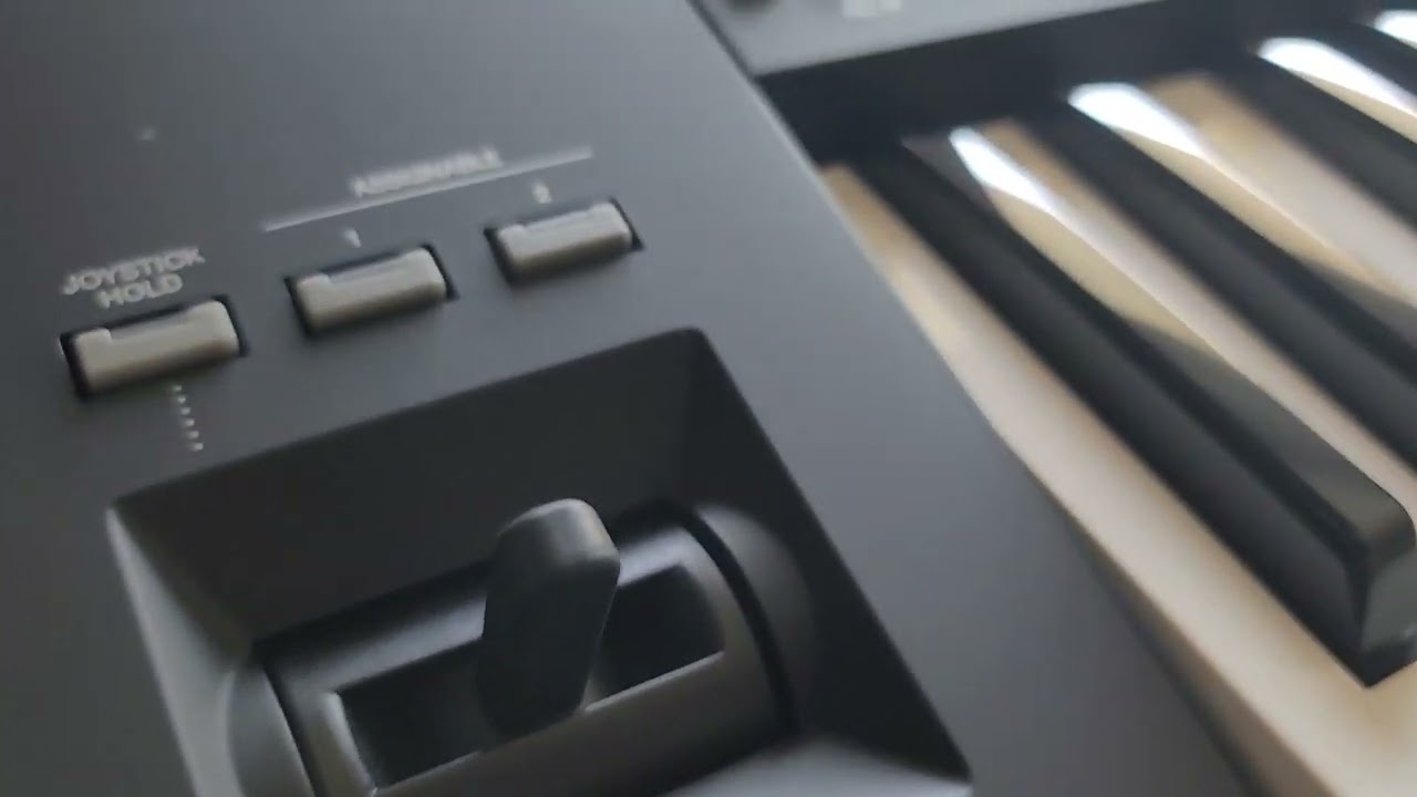 Yamaha  PSR SX920,  первое включение..