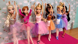 Ballet show ! Elsa & Anna are ballerinas - Barbie - nice dresses - dancing