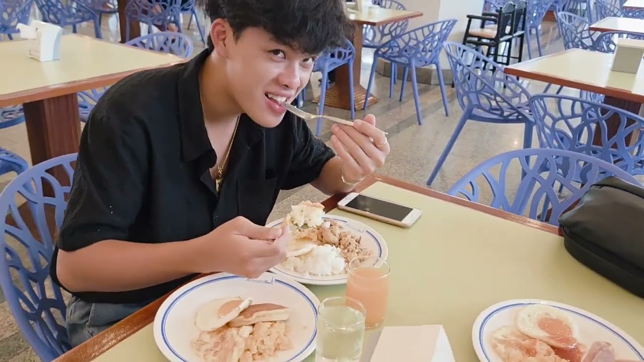 Sawv ntxov no coj cov me nyuam mus noj tshais thiab ncig ua si seb 08/26/2028