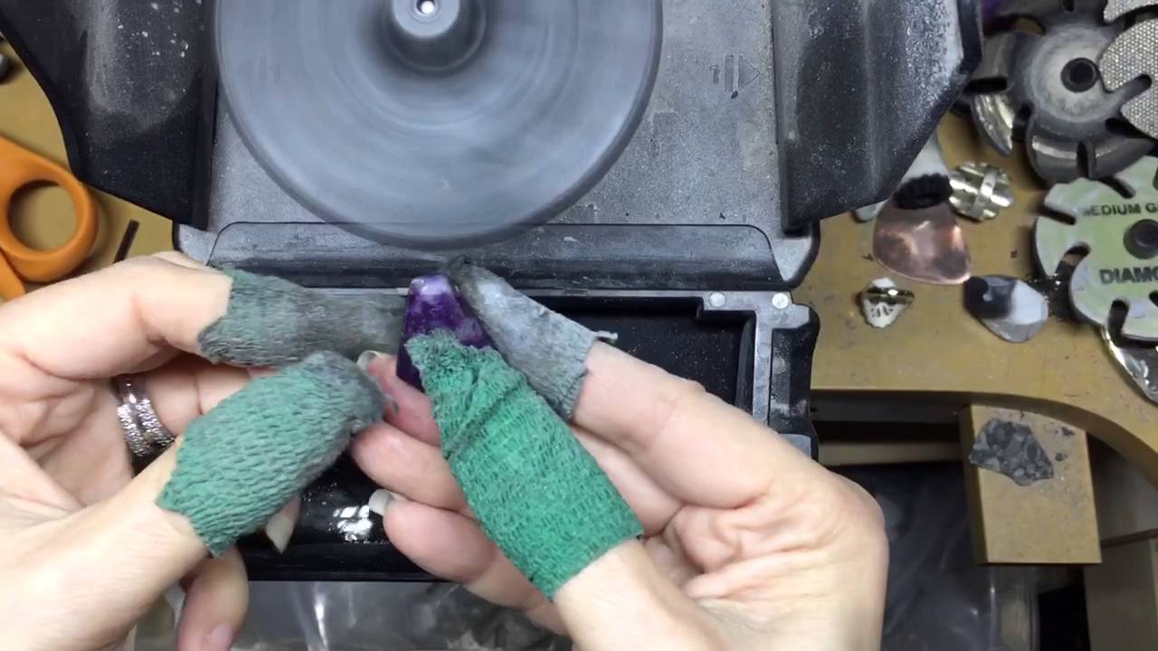 Repairing a chipped stone on the JOOLTOOL YouTube