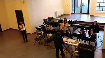Esmilie (emilie næss) - himmel på jord (cover) julekonsert med Larvik skolekorps 2016 Esmilie (emilie næss) - himmel på jord (cover) julekonsert med Larvik skolekorps 2016