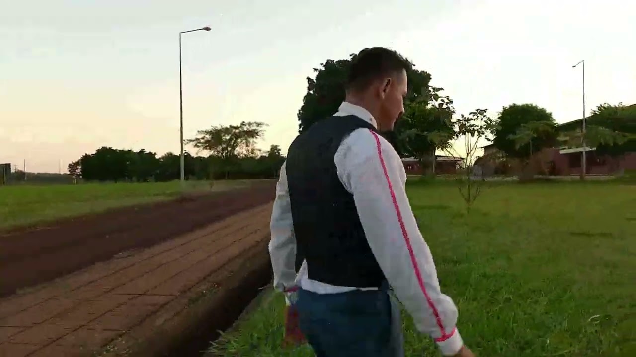 Claudio Garcia Bertoni tema: tanta falsedad existe #MúsicaBrasilera