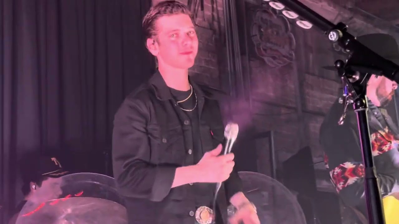 William Beckmann Por Mujeres Como Tu Live Coupland, Texas 05/09/25