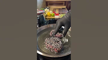Готовлю стейки из тунца 