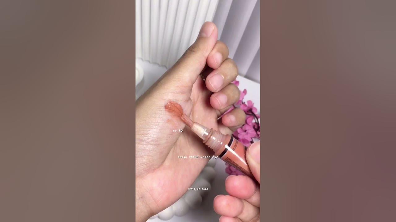 praktis!!! concealer udah ada brushnya jadi lebih sat set👀🫶🏻 #saniye #makeup #concealer #beauty