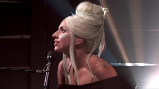 Lady Gaga - Yoü And I Live at The Jonathan Ross Show (October 5, 2011) HD Resimi