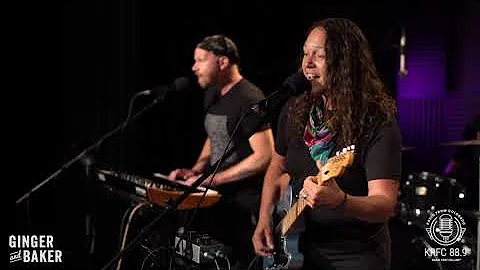 Bevin Luna - Summer - LIVE@LUNCH on KRFC RadioVision