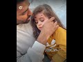 غارات إسرائيلية تفرّق الطفلة الفلسطينية جوليا عن والديها، متسبّبة بمقتلهما بعد استهداف منزلهم في غزة