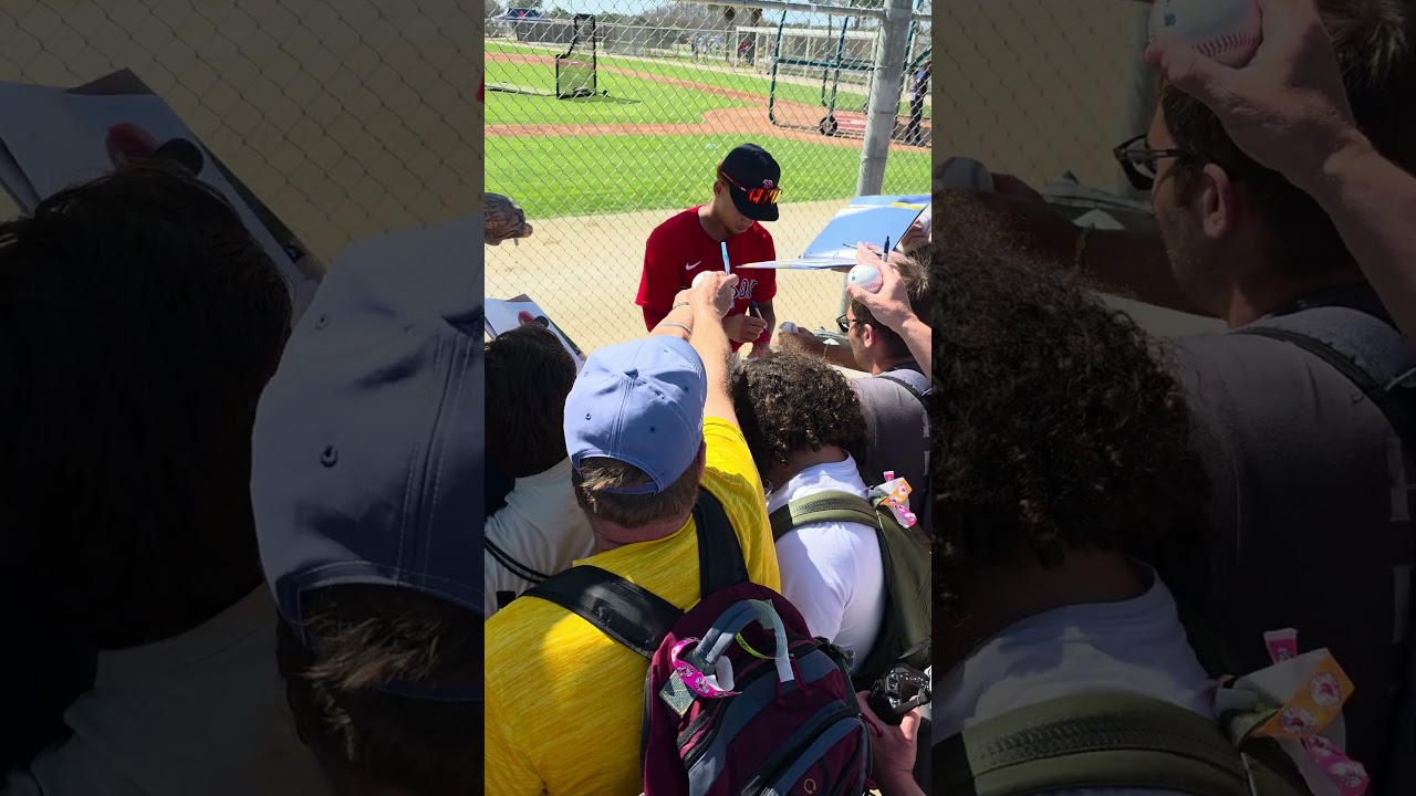 Kristian Campbell signing 