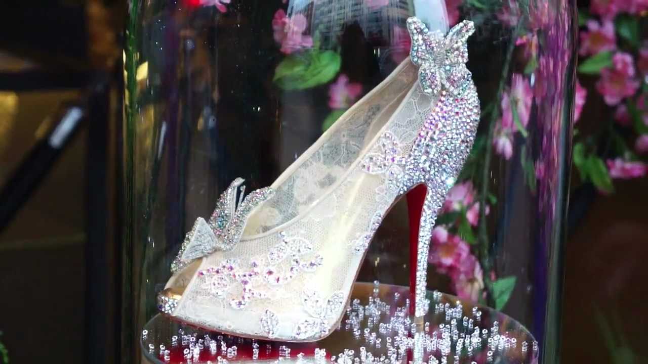 Cinderella by Louboutin en Harrods - YouTube