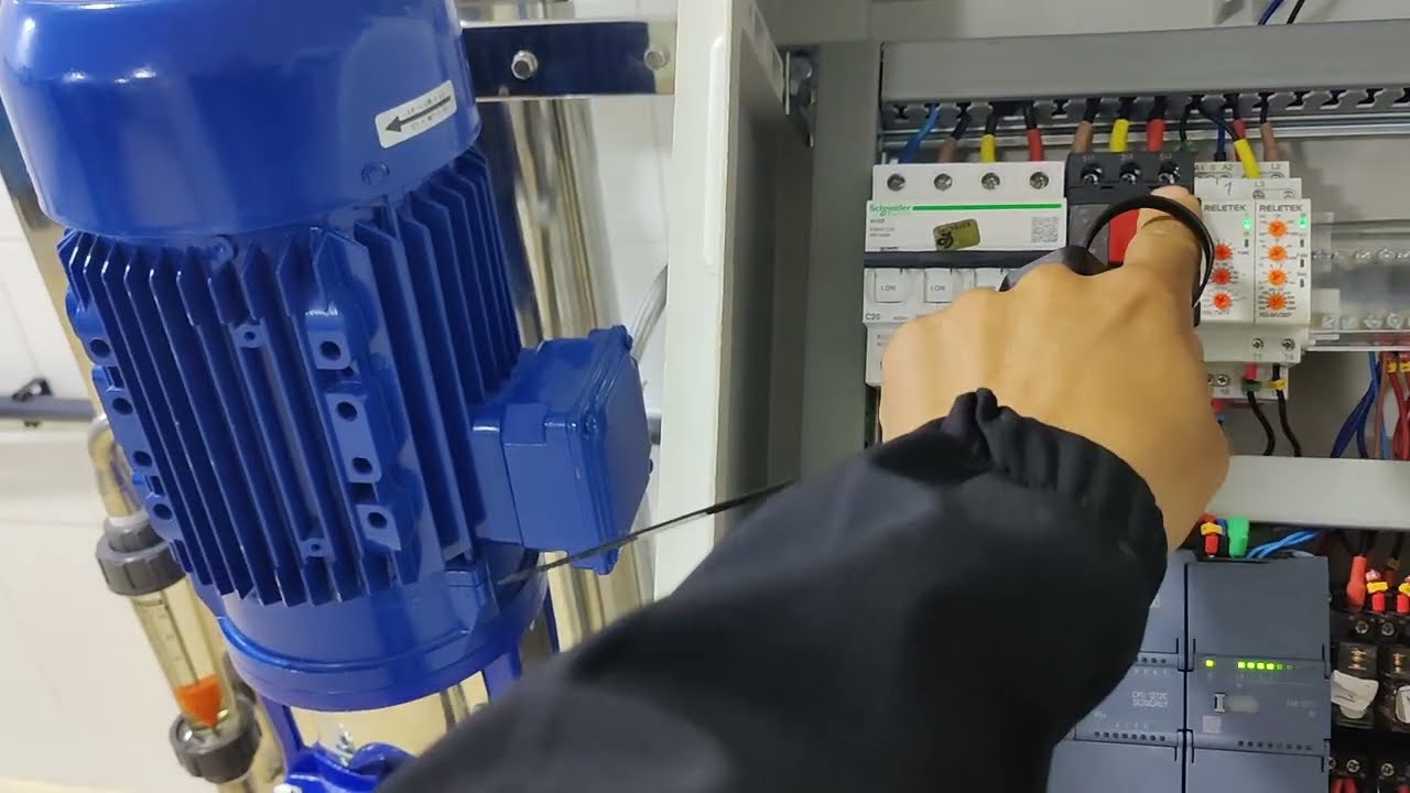 salle de traitement d'eau pour hémodialyse وحدة تصفية الماء