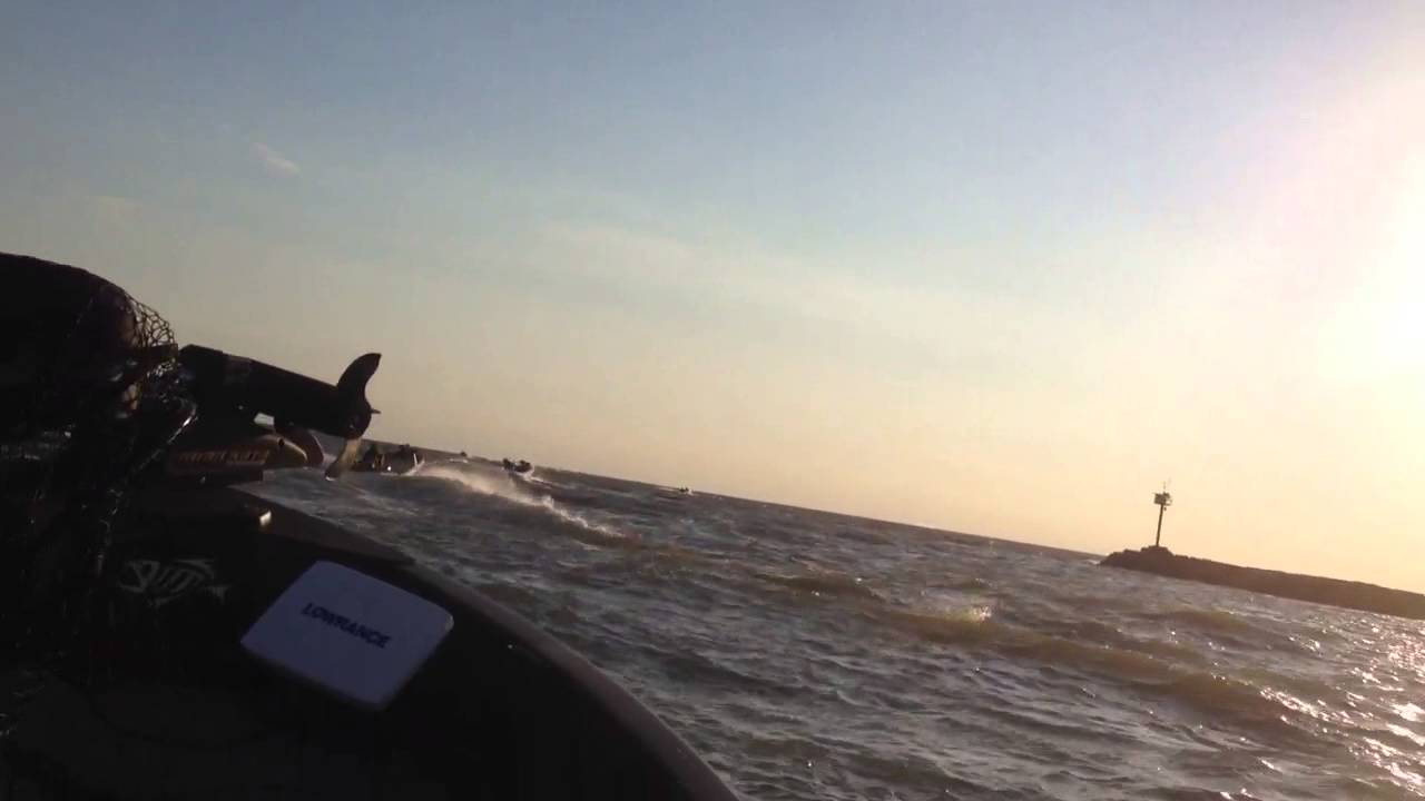 Rough water on Lake Erie this morning YouTube