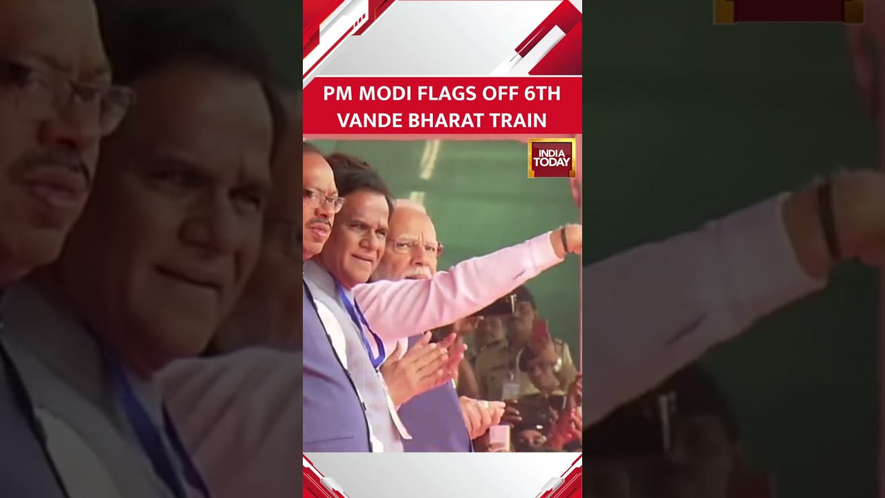 PM Modi Flags Off Nagpur-Bilaspur Vande Bharat Express | WATCH