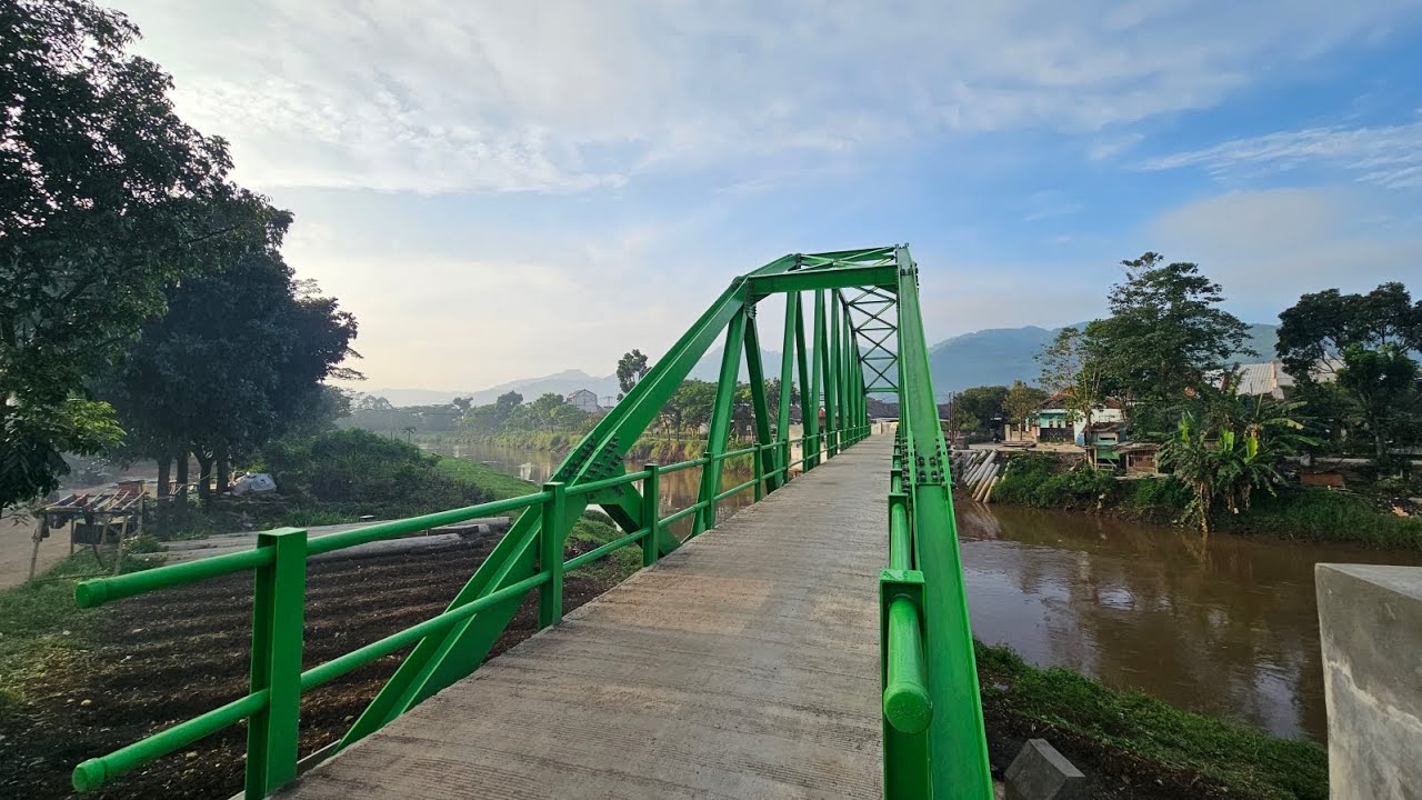 Wajah Baru Jembatan Cijeruk Baleendah - Bojongsoang | Jalan2, Kuliner Nasi Merah & Pabrik Dorokdok
