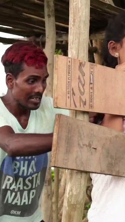 gunung kembar cewek ini terjepit..entah apa yang dia lakukan #komedilucu #comedy #funny