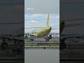 United Airlines Plane Hits Pole And Truck While Landing At Newark Airport | 10 News
