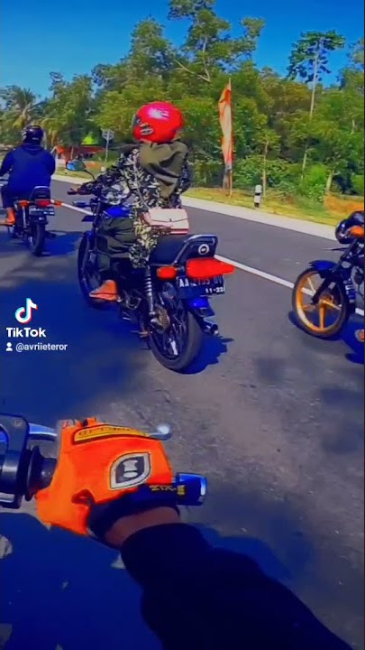 QUEEN RX KING - STORY WHATSAPP